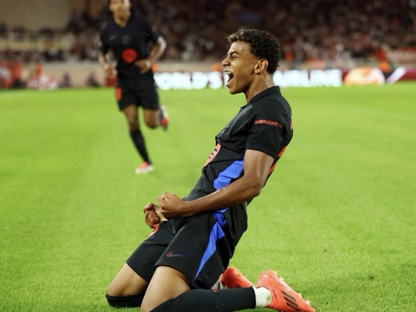 巴萨险胜阿森纳，C罗扑点救主欧联杯的简单介绍