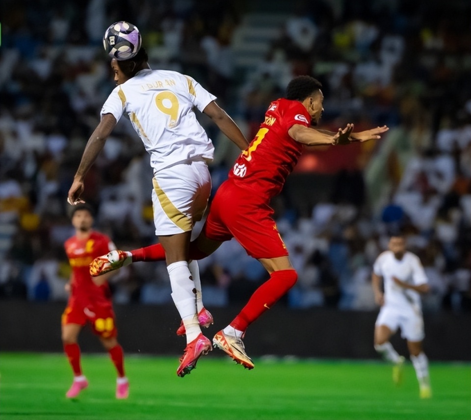 阿森纳绝杀切尔西，C罗梅开二度亚洲杯