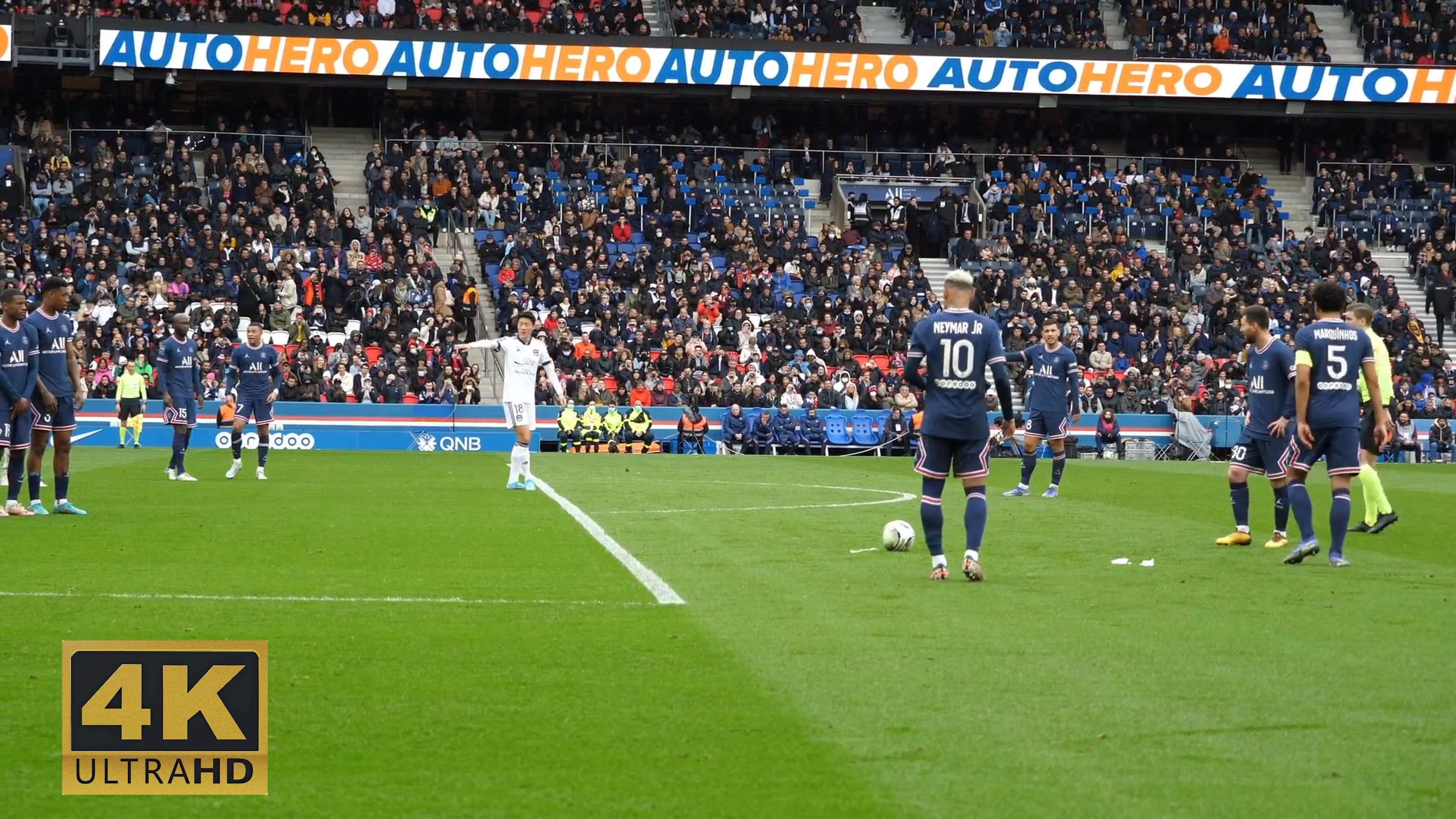 巴黎圣日耳曼轻取巴萨，内马尔扑点救主世界杯